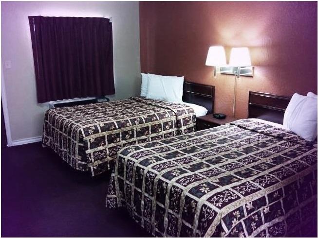 Deluxe Inn Stamford Habitación foto